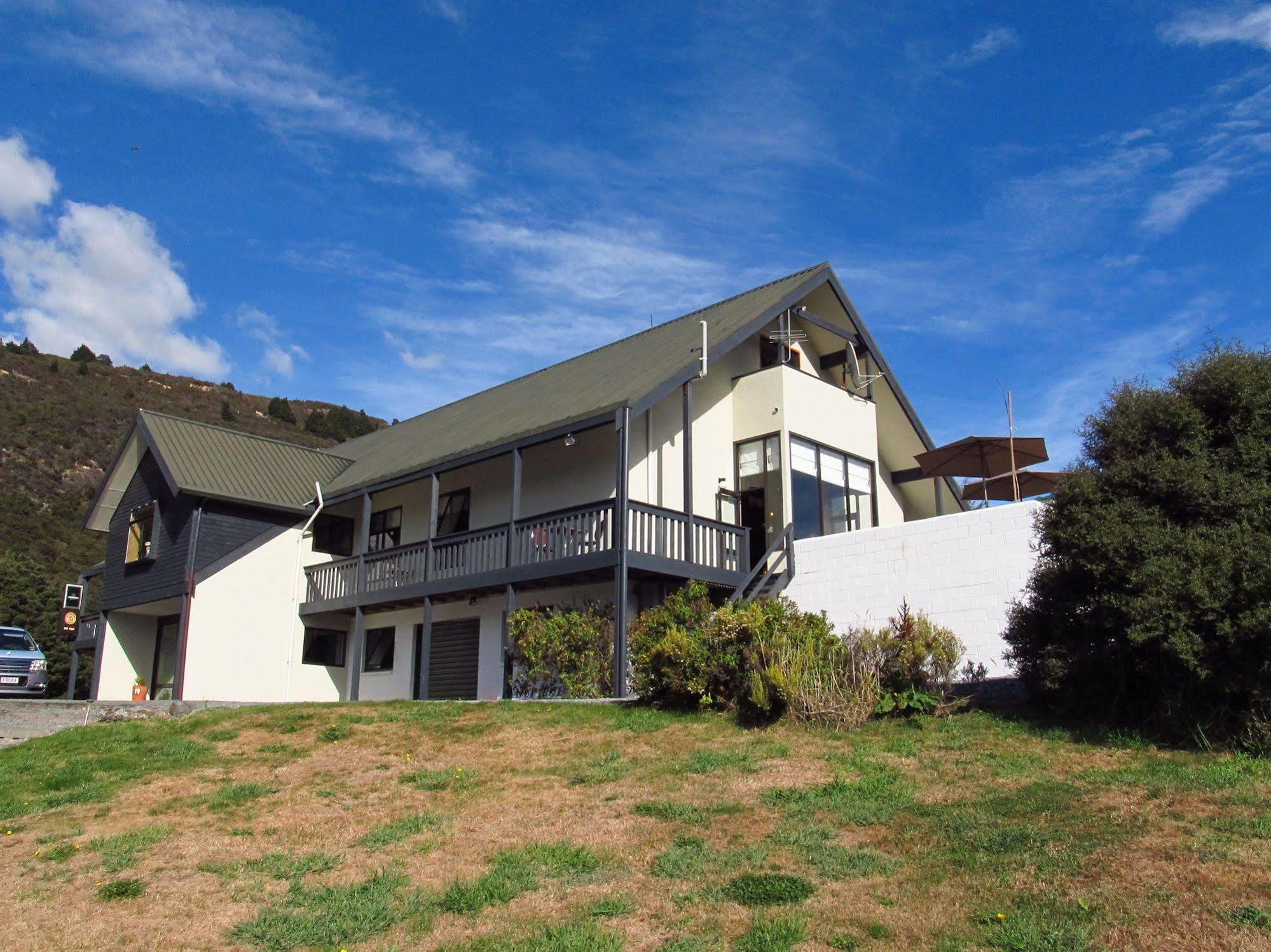 The Bealey Hotel Arthur's Pass Exterior foto